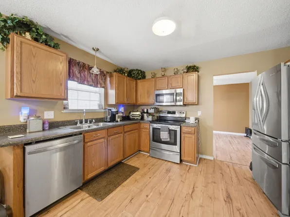 102 Skyhawk Rd, Irmo, SC 29063