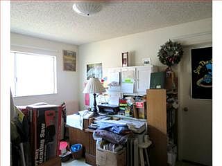 5th image of 487 Spruce Cir