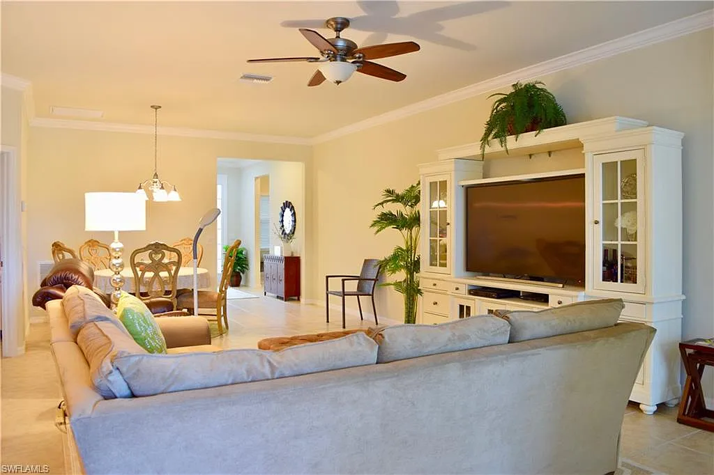 3 bed, 3.0 bath, 1901 sqft, $6,500 — Photo 3