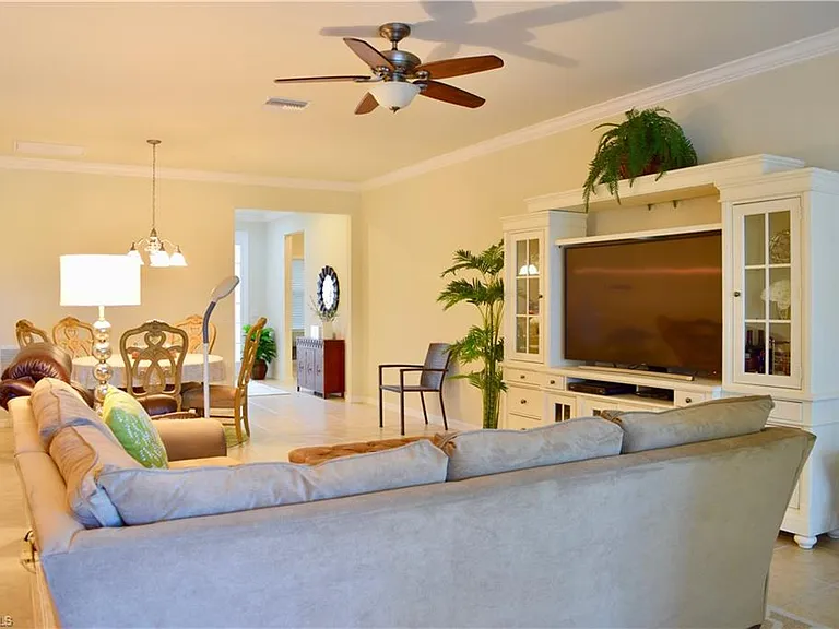 8578 Veronawalk Cir — Photo 3