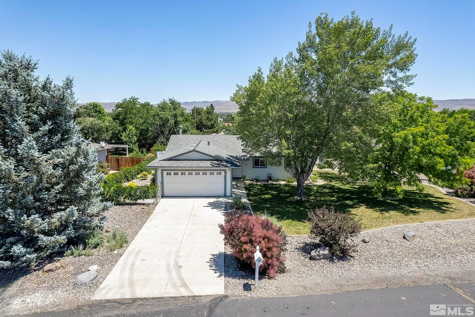 10 Sahara Ct photo 1