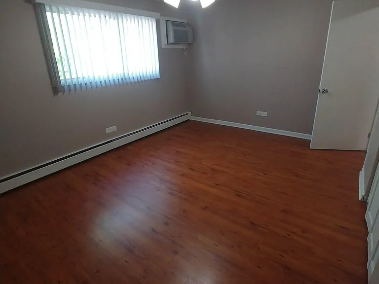 10530 Parkside Ave #12 — Photo 9