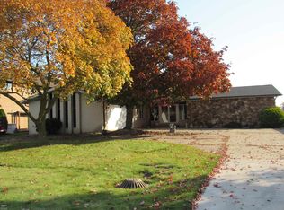 41576 Clairpointe St, Harrison Township, MI