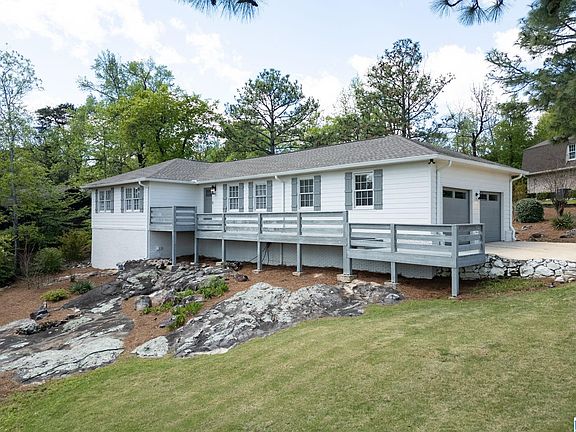 3rd image of 400 Shadeswood Cir