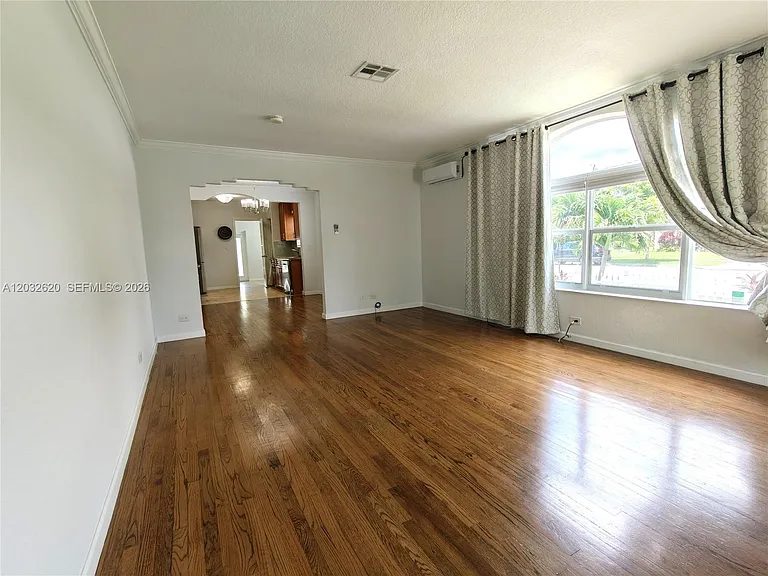 470 SW 25th Rd — Photo 5