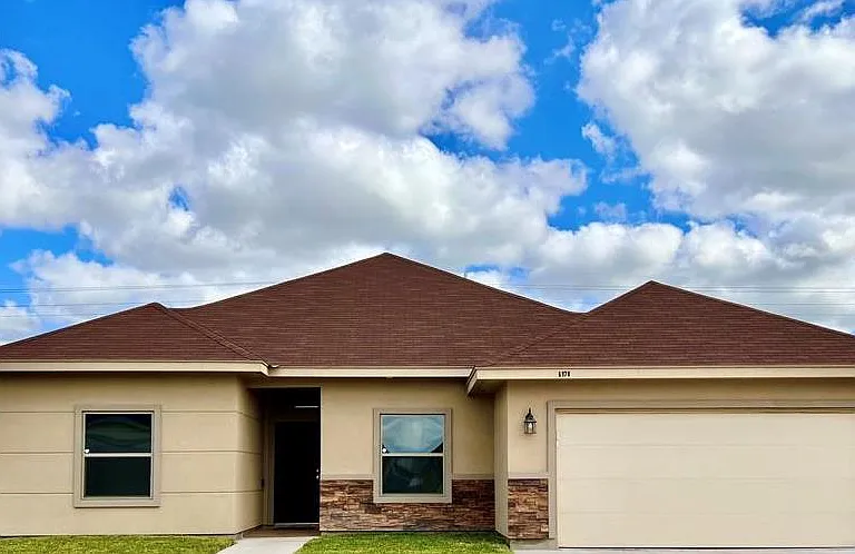 6978 Heritage Oak Dr — Photo 1
