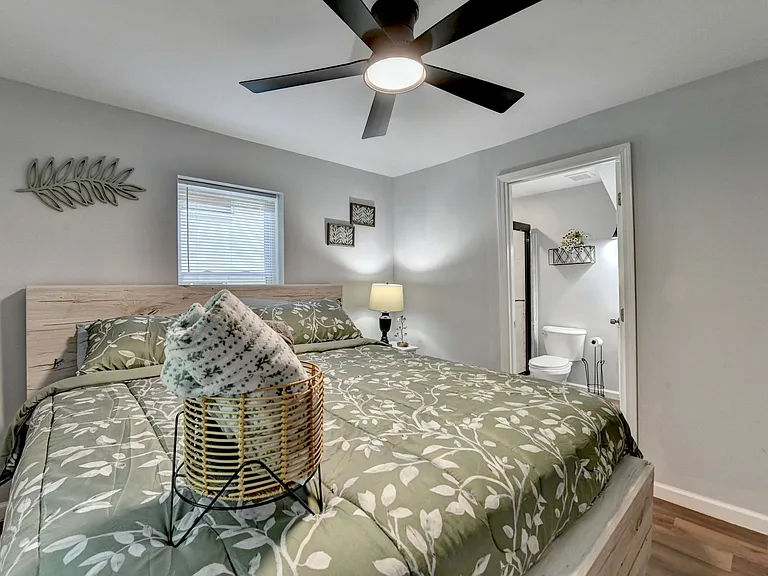 175 Burbank Dr NW #B — Photo 17