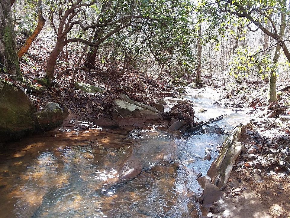 2nd image of 795 Joe Cook Rd