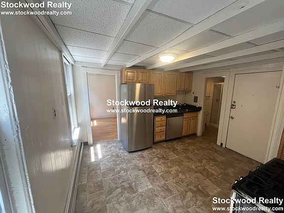4th image of 232 Cambridge St