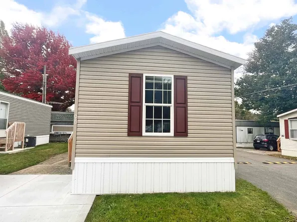 7055 Quarry Rd #98, Amherst, OH 44001