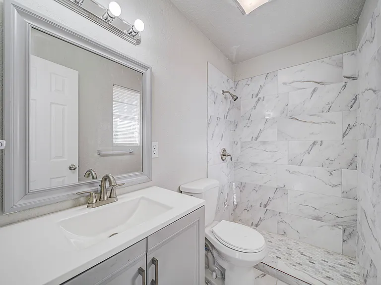 Pebbleshores Dr — Photo 8