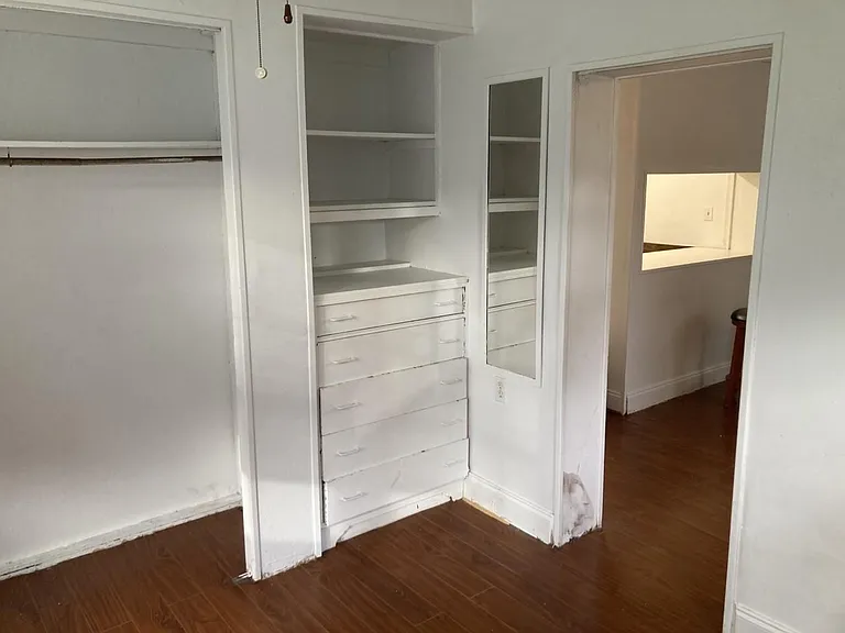 276 Cambridge Blvd — Photo 4