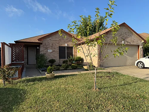 824 Mulder Dr Photo 1