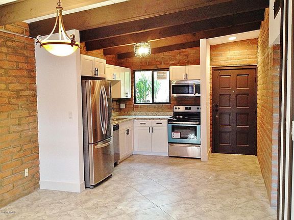 2nd image of 3032 N 32nd St Unit 76