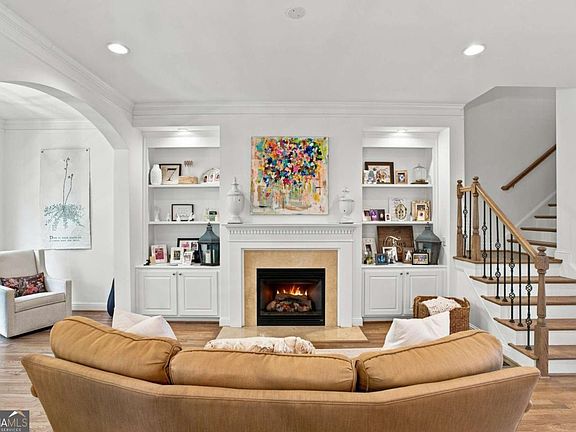 5th image of 632 Parkside Village Way NW