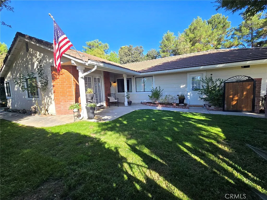 3 bed, 1336 sqft, $4,500 — Photo 3