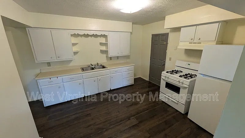 2 bed, 1.0 bath, 950 sqft, $925 — Photo 2