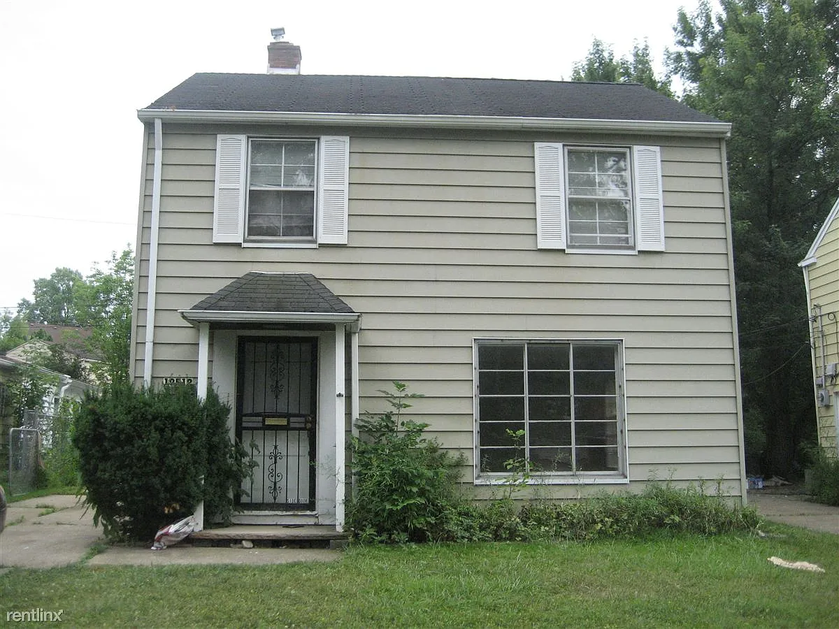 19512 Milan Dr photo 1