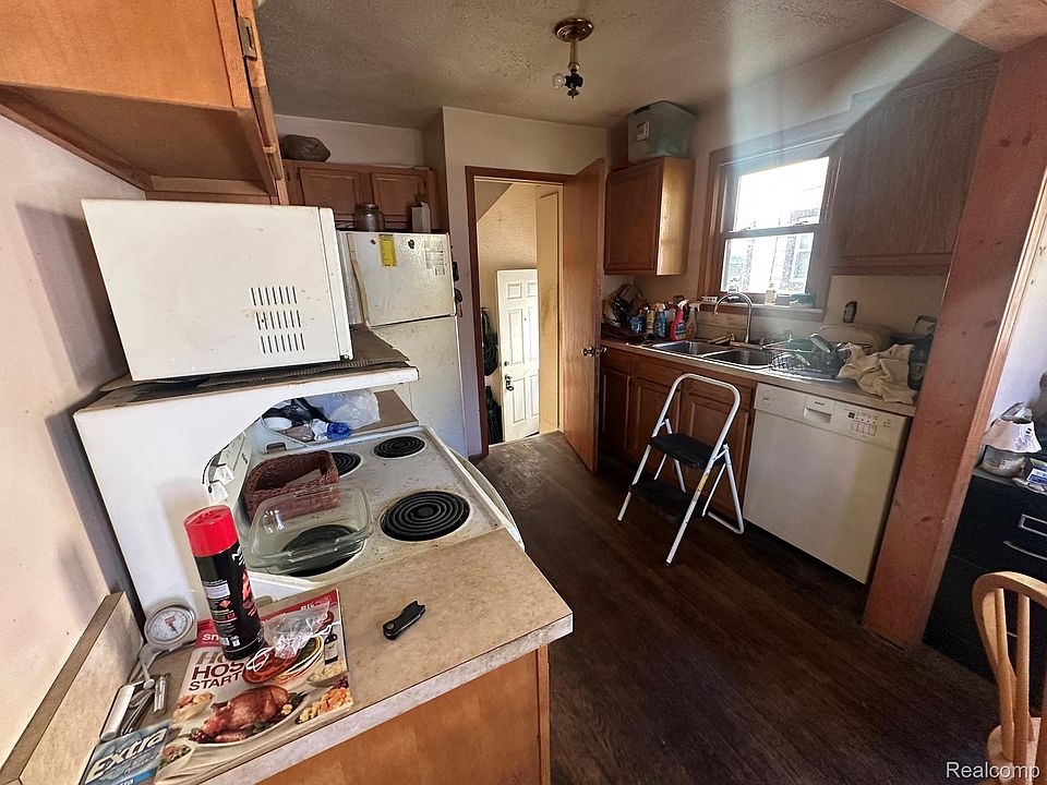 2213 Calvin Ave, photo 13