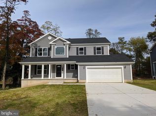 96 Bunker Hill Rd, Ewing, NJ 08638