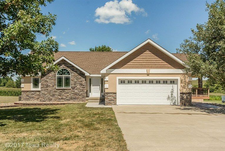 1st image of 8272 NE 38th Ave