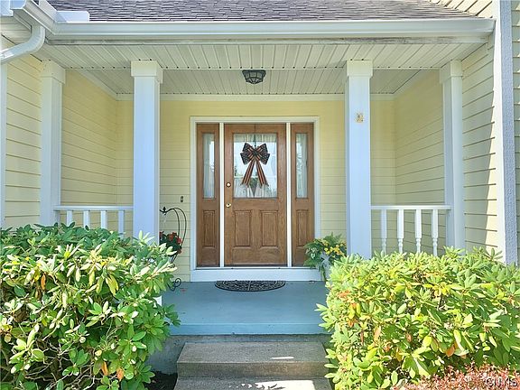 2nd image of 64 Ironwood Rd