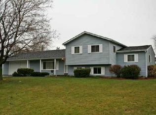 321 Wildbriar Rd, Rochester, NY 14623