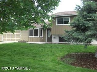 224 S 63rd Ave, Yakima, WA 98908