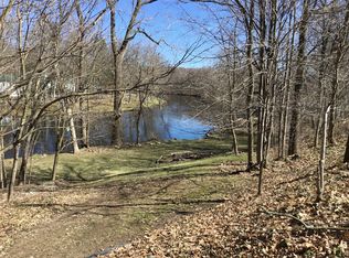 9749 Vfw Rd, Eaton Rapids, MI 48827