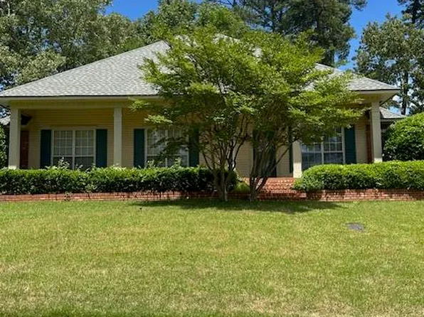 214 Boxwood Cir, Brandon, MS 39047