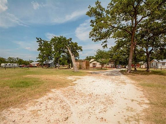 4th image of 193 Fm 1209