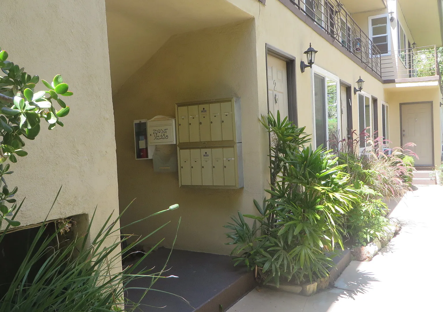 Studio, 550 sqft, $1,950 — Photo 2