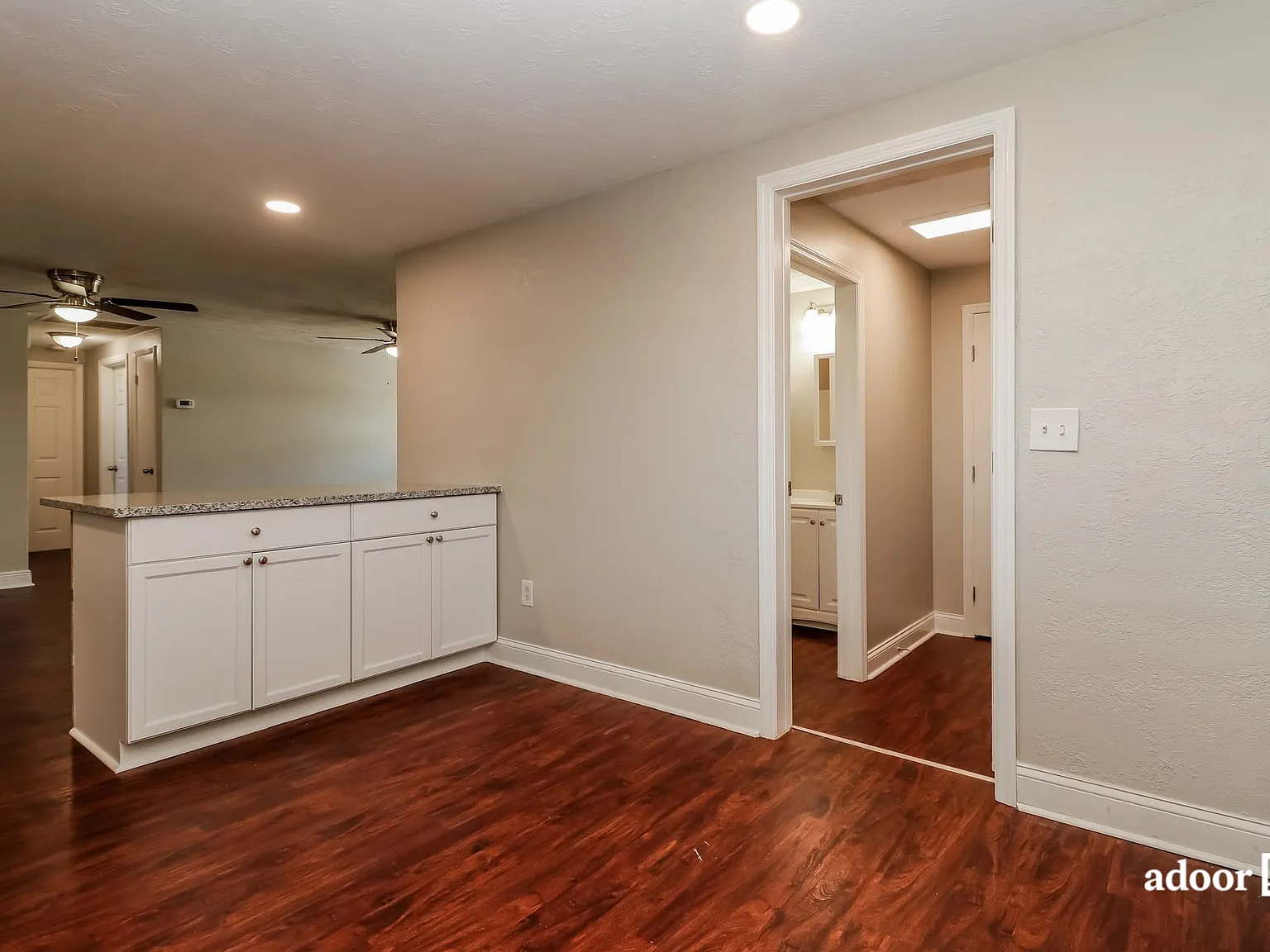 3 bed, 2.0 bath, 1148 sqft, $1,695 — Photo 4