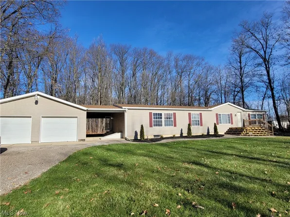 2452 State Route 162 E, New London, OH 44851