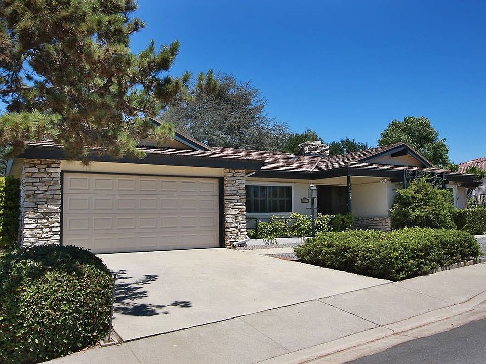 1st image of 17485 Francisco Dr