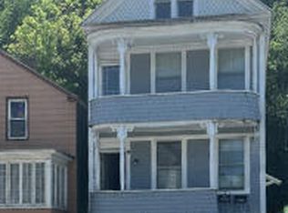 86 W Main St, North Adams, MA 01247