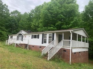 205 Woodland Dr, Walhalla, SC 29691