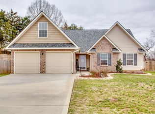 7513 Peony Drive, Knoxville, TN 37918
