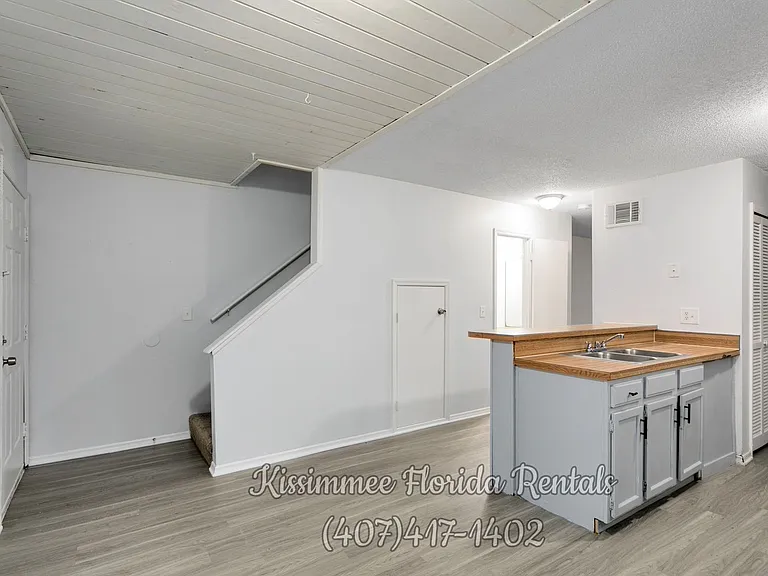 162 Bowie Ln — Photo 3