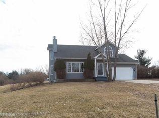 8512 E State Rd, Haslett, MI 48840