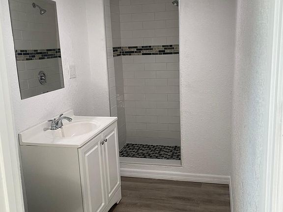 5th image of 3693 50th Ave N