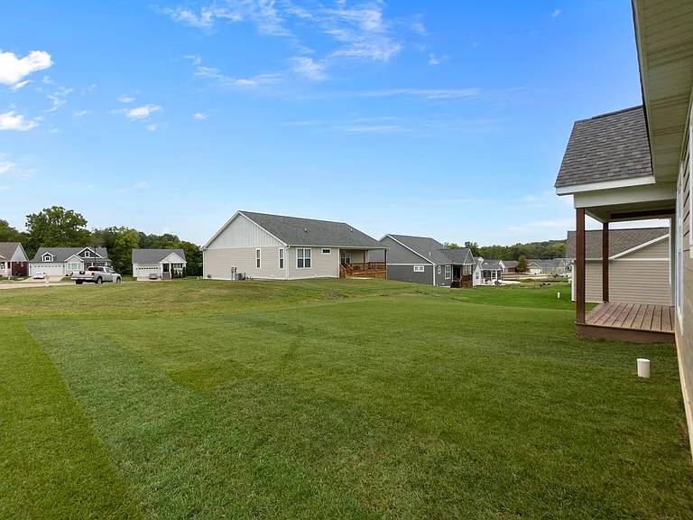 2272 Heywood Meadows Cpe — Photo 35