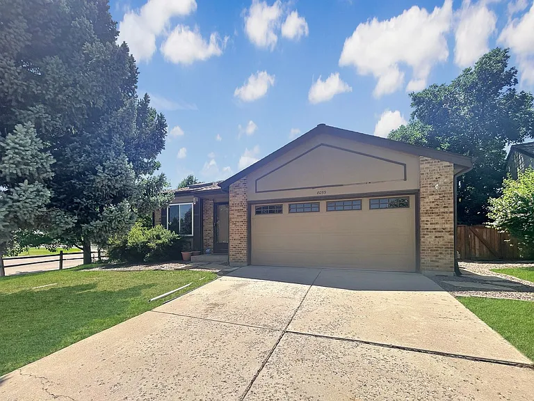 8059 S Johnson Ct — Photo 1
