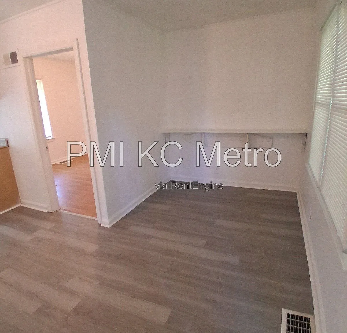 1 bed, 1.0 bath, 500 sqft, $700 — Photo 1