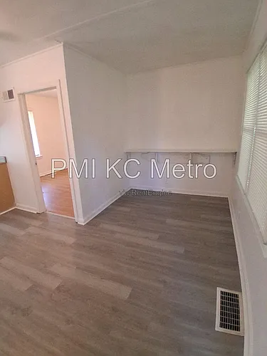 26 S Central St #9 Photo 1