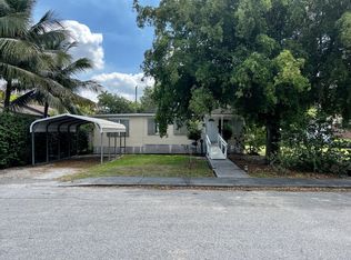 350 Banyan Ave, Pahokee, FL 33476