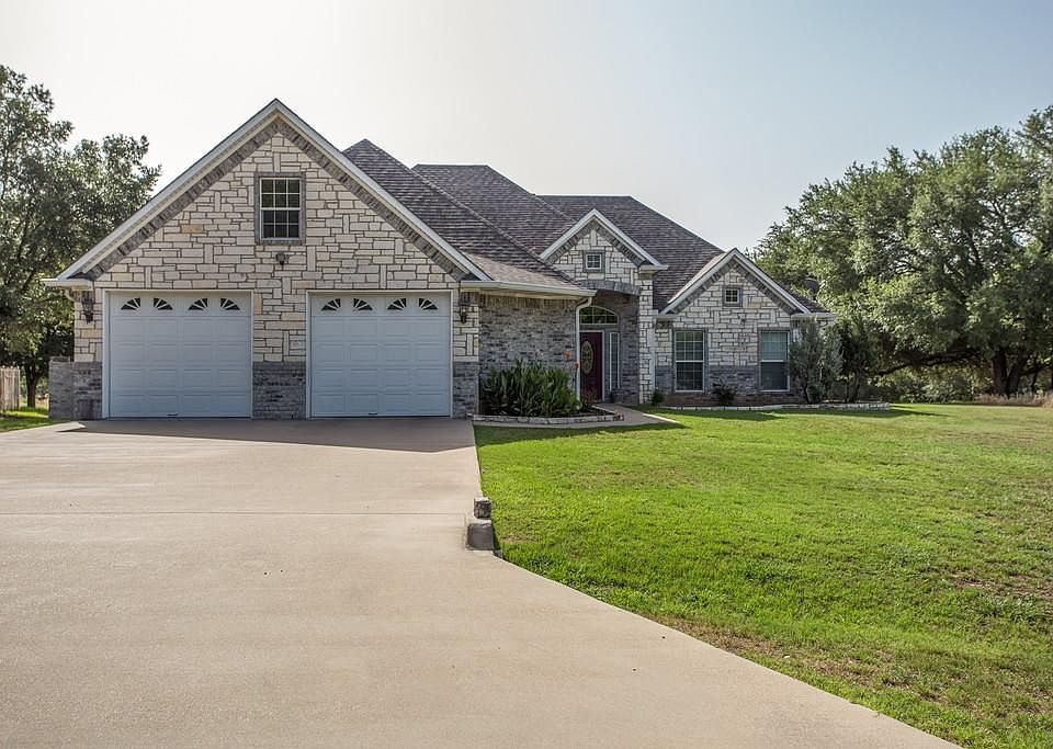 1st image of 17080 Faircrest Dr