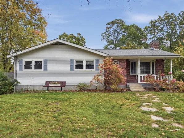 160 Millbury St, Auburn, MA 01501