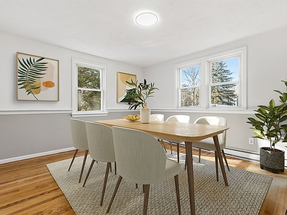 5th image of 553 Union St