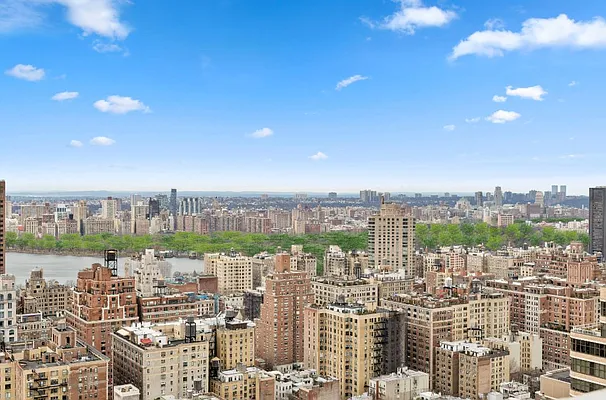 Rented by Corcoran | media 23